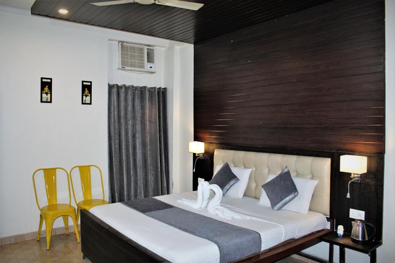 Krishna Residency - A Boutique Hotel Bareilly Esterno foto