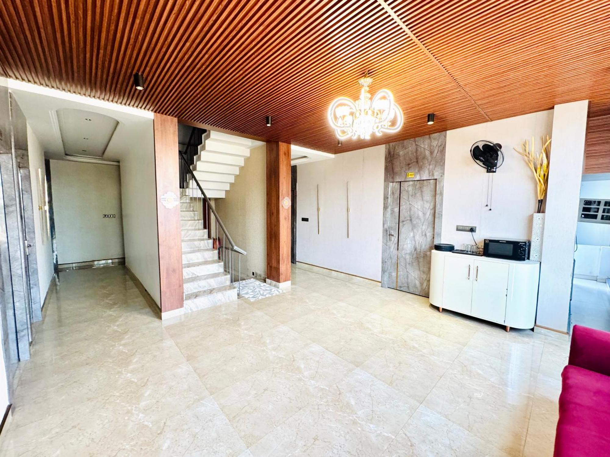 Krishna Residency - A Boutique Hotel Bareilly Esterno foto