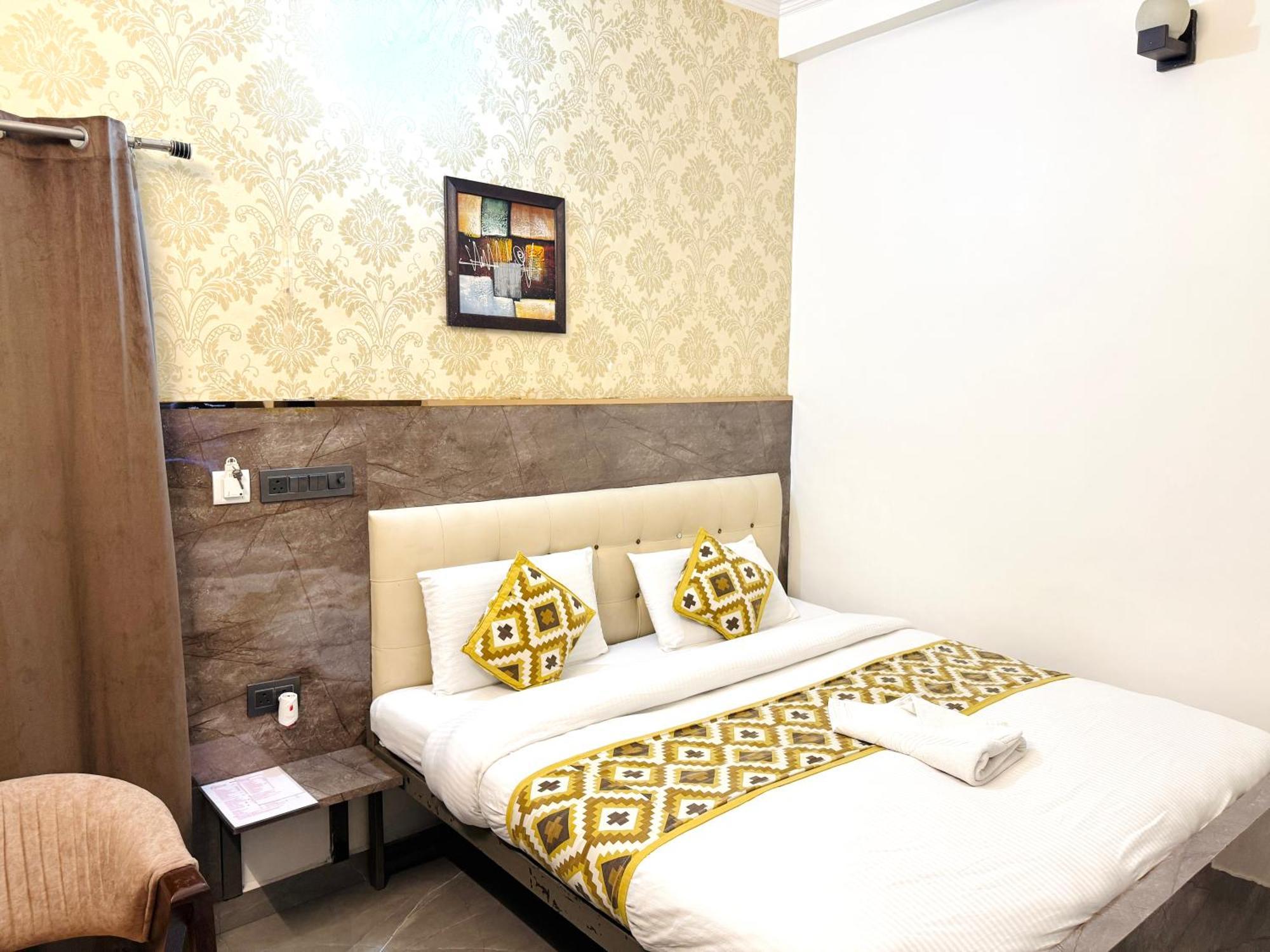 Krishna Residency - A Boutique Hotel Bareilly Esterno foto